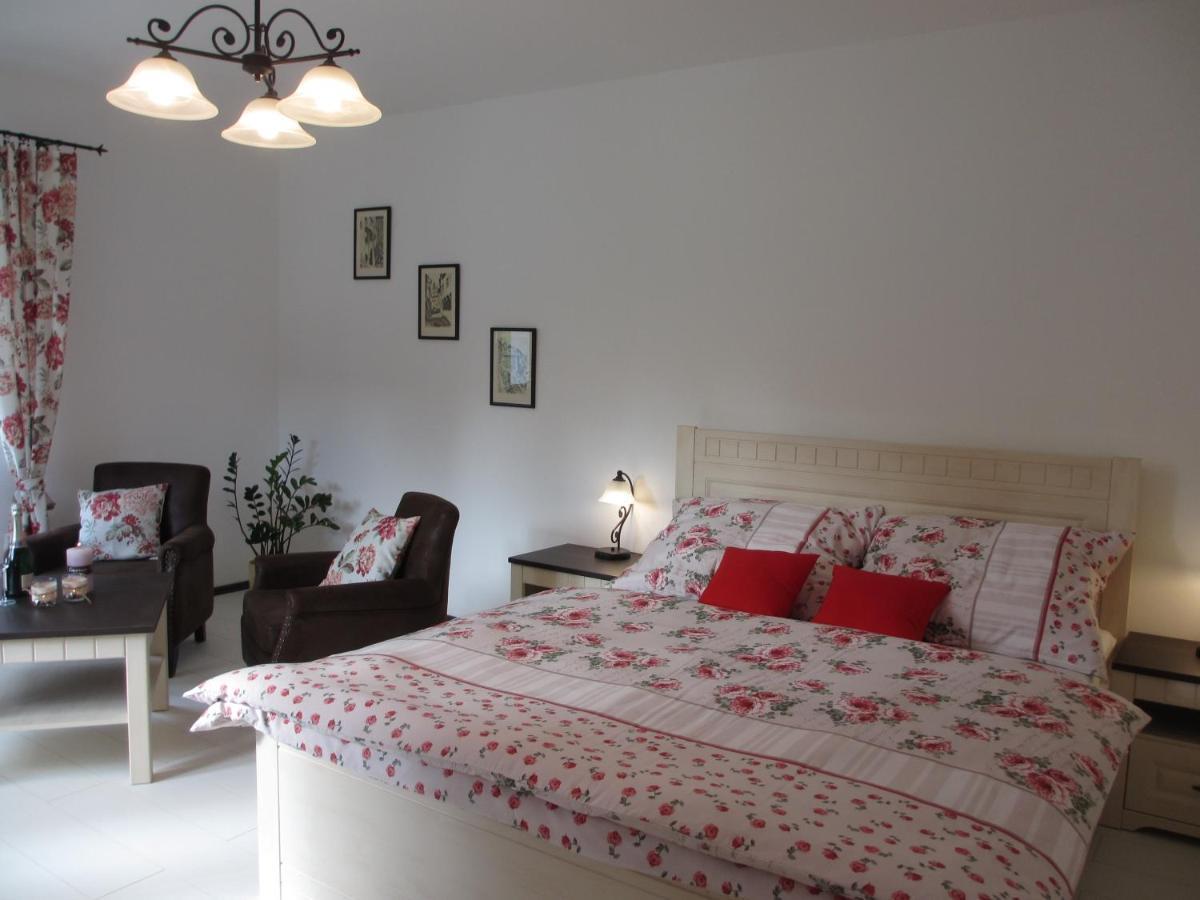 Apartmany U Prochazku Cesky Krumlov Bagian luar foto
